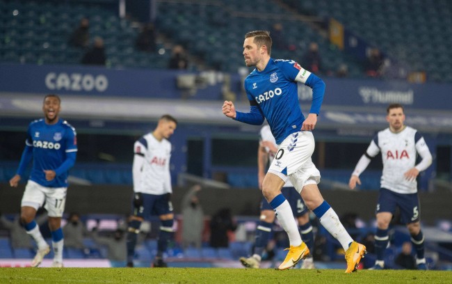 更在于他能 更在于他能